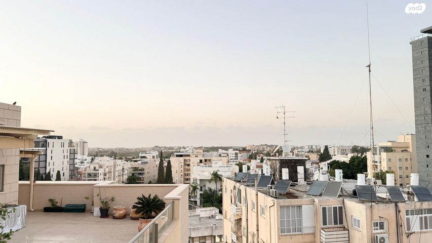 גג/ פנטהאוז, לוין אפשטיין 19, ב' / צפון מערב העיר, רחובות