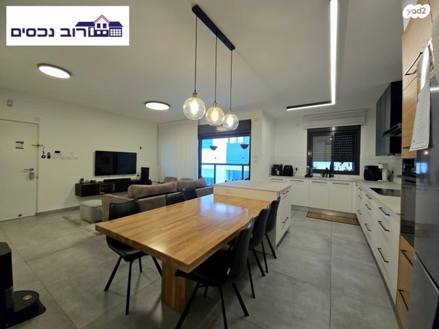 דירה, מכבי, נווה דוד רמז, רעננה