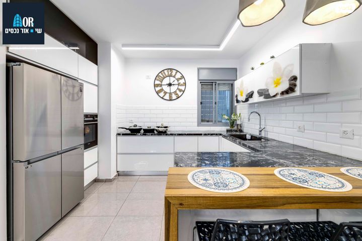 דירת גן, יוסי בנאי, קרית האמנים, מצליח, רמלה