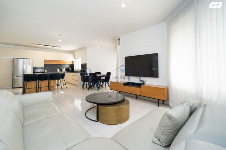 דירה, הבריגדה היהודית 46, גלי הים, נתניה