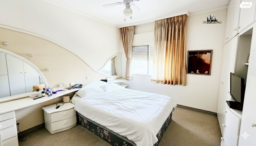 גג/ פנטהאוז, שמעון רייך, נהריה