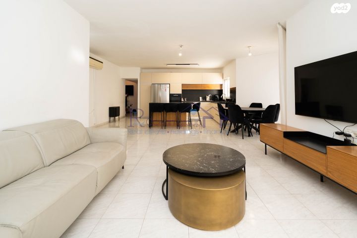 דירה, הבריגדה היהודית 46, גלי הים, נתניה