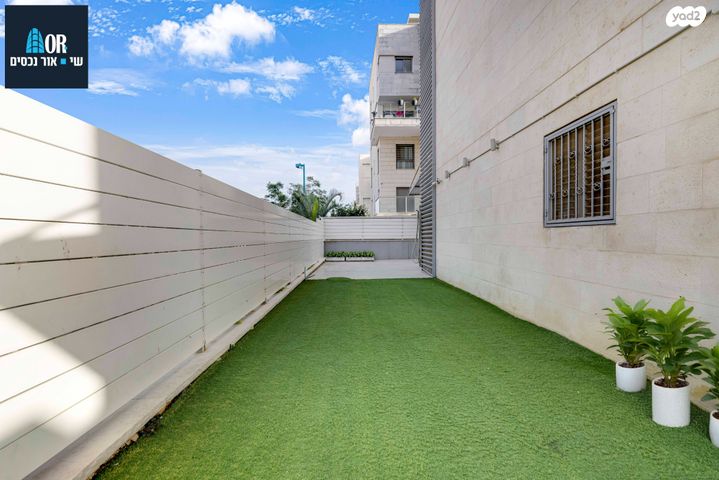 דירת גן, יוסי בנאי, קרית האמנים, מצליח, רמלה