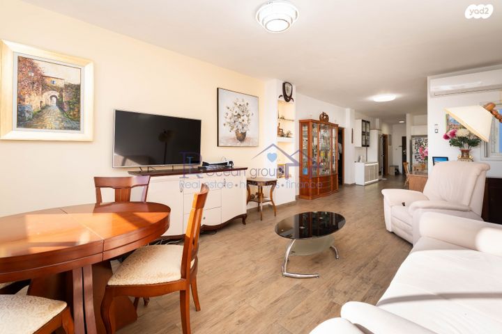 דירה, שדרות בנימין 62, מרכז העיר דרום, נתניה