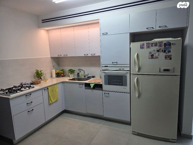 דירה, אנילביץ' 11, לב העיר, בת ים