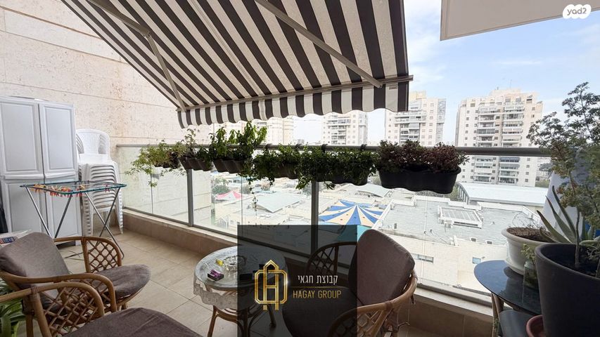 דירה, שדרות האלונים 4, פארק המושבה, באר יעקב