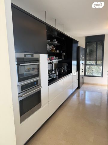 גג/ פנטהאוז, שמבור, חיפה