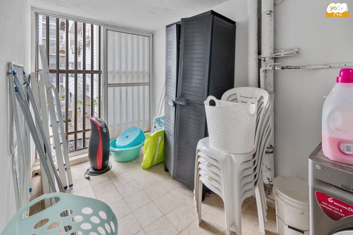 דירה, יונה צבי פיינשטיין, מישור הנוף, ראשון לציון