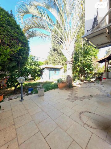 ד"ר משה מרזוק 