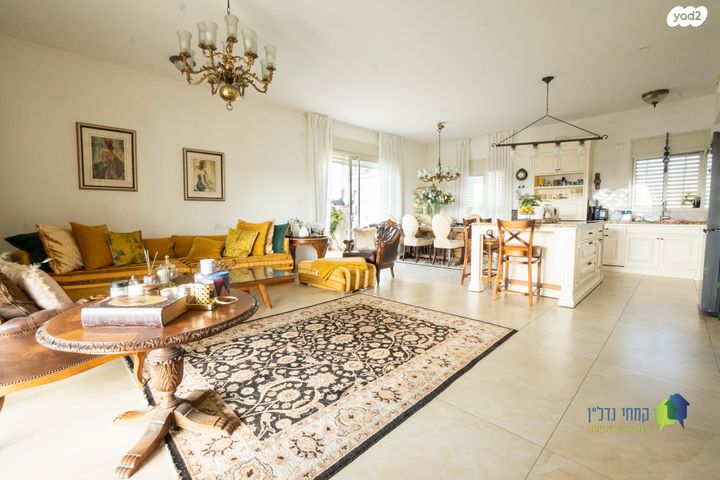 גג/ פנטהאוז, השר משה, נגבה, רמת גן