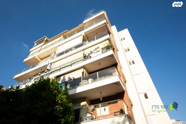 גג/ פנטהאוז, השר משה, נגבה, רמת גן