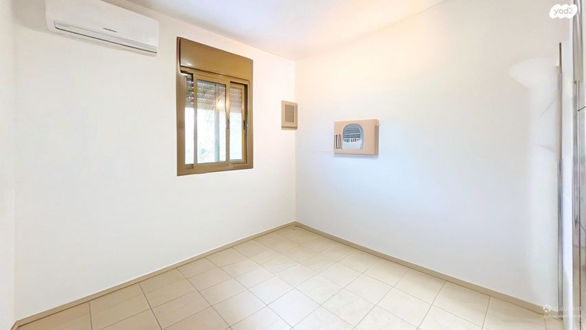 דו משפחתי, זכרון יעקב