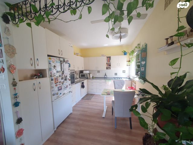 דירה, אריה דוסטרובסקי, תלפיות, ירושלים