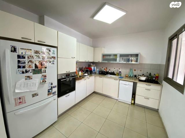 דירה, עיט 7, כפר סבא הצעירה, כפר סבא