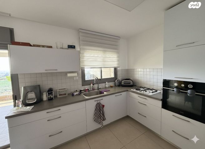 דירה, כפר יונה