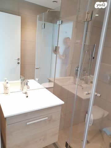 דירה, דרך מנחם בגין, מונטיפיורי, הרכבת, תל אביב יפו