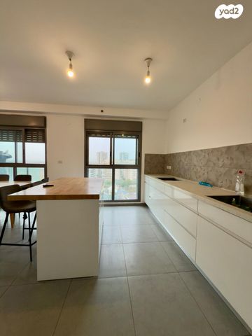 דירה, פקאן, הפרפר, קרית ביאליק