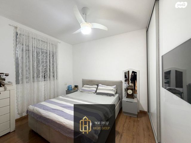 דירה, שדרות האלונים 4, פארק המושבה, באר יעקב