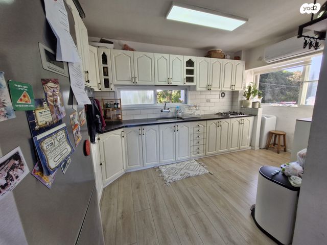 דירת גן, הרצליה