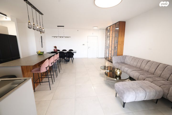 דירה, אברהם מחרז 18, סנטרל פארק / האצטדיון, באר שבע