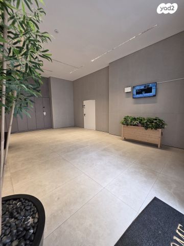 דירה, כרמי הנדיב, אחוזת רוטנר, קרית מלאכי