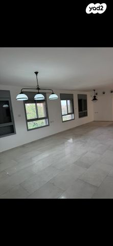 גג/ פנטהאוז, קרית גת