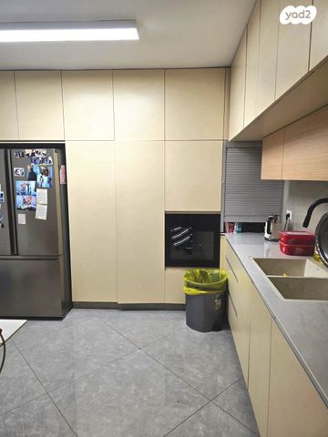 דירה, העצמאות, רמב"ם, ראש העין