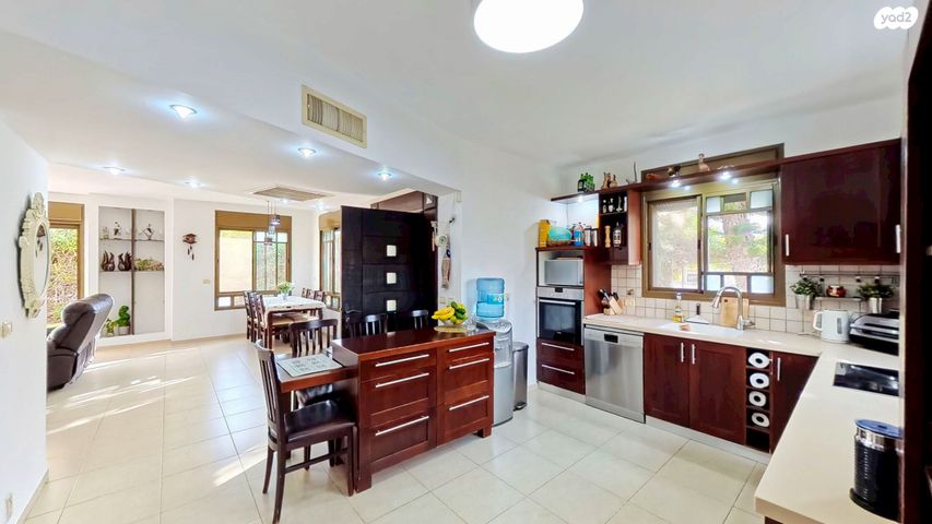 דו משפחתי, זכרון יעקב