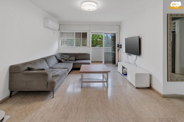 יונה צבי פיינשטיין 