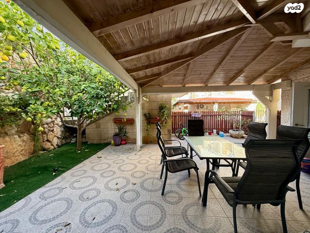 דו משפחתי, אביב, גבעת רם, כרמיאל