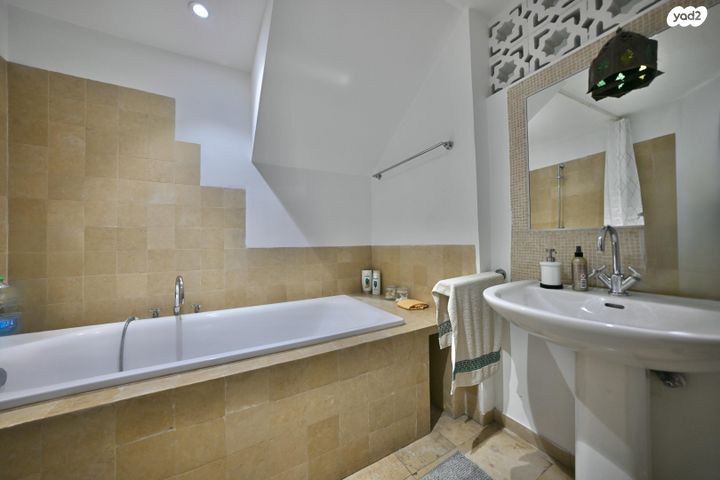 דירת גן, שמעון רוקח, נווה צדק, תל אביב יפו