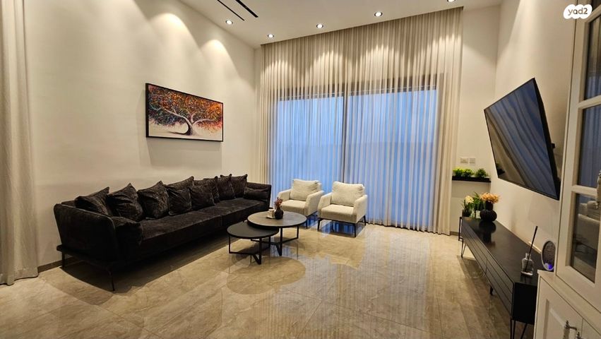 בית פרטי/ קוטג', מיתר / כרמית