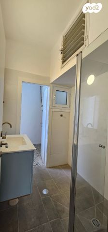 גג/ פנטהאוז, יריחו, קרית שרת מערב, חולון