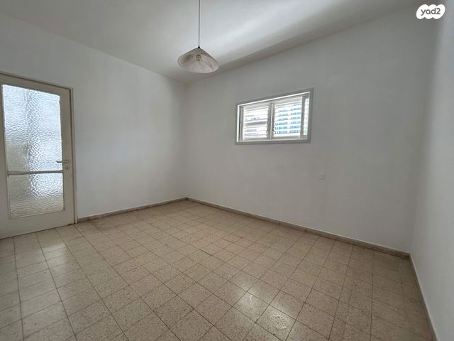 גג/ פנטהאוז, משה שרת 48, הצפון החדש - כיכר המדינה, תל אביב יפו