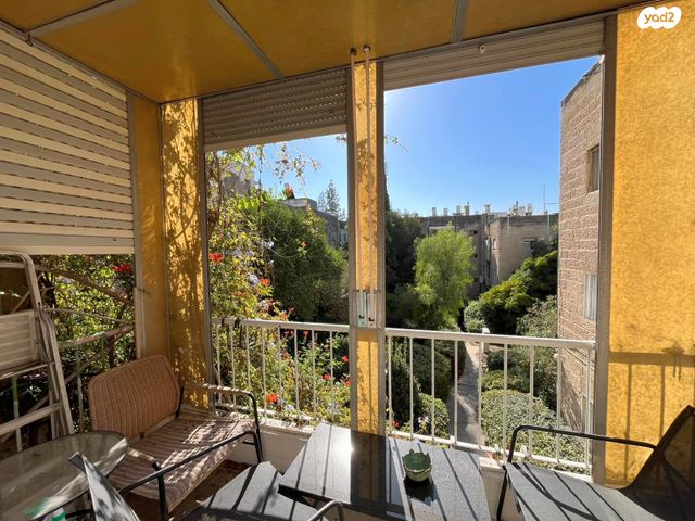 דירה, יהודה אלקלעי 11, טלביה, קוממיות, ירושלים