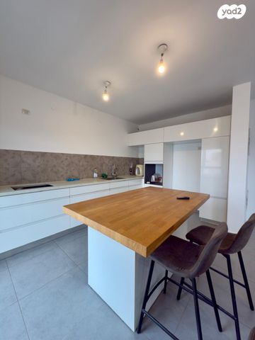 דירה, פקאן, הפרפר, קרית ביאליק