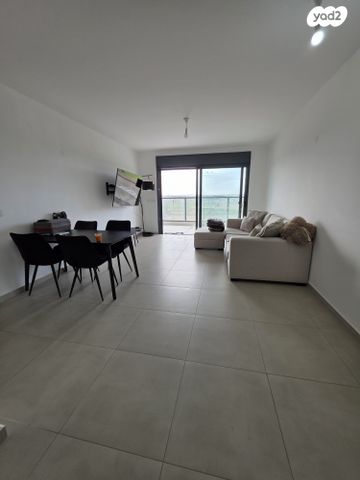 דירה, כרמי הנדיב, אחוזת רוטנר, קרית מלאכי