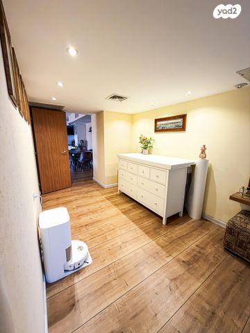 דירה, המגינים, מודיעין מכבים רעות