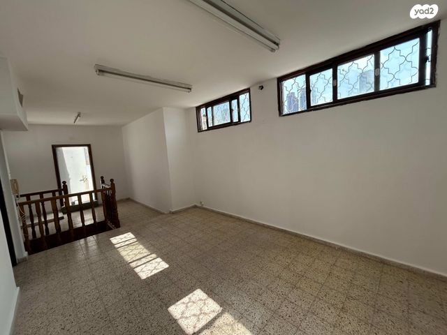 גג/ פנטהאוז, משה שרת 48, הצפון החדש - כיכר המדינה, תל אביב יפו