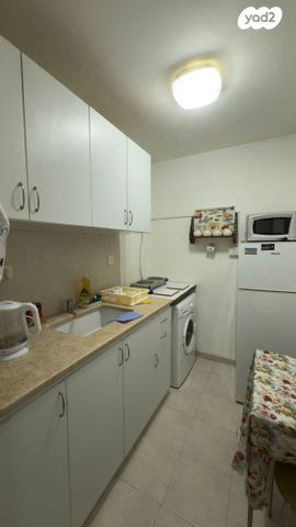 דירה, מעלה הגיבורים, בן דור, נשר