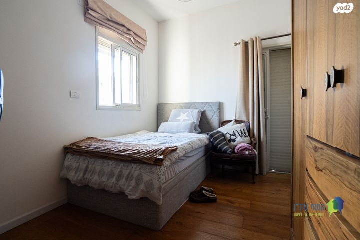 גג/ פנטהאוז, השר משה, נגבה, רמת גן