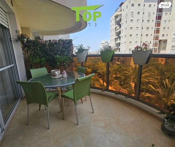 דירה, בן סרוק, נאות שקמה, ראשון לציון