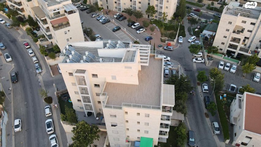 גג/ פנטהאוז, סנסן, צור הדסה