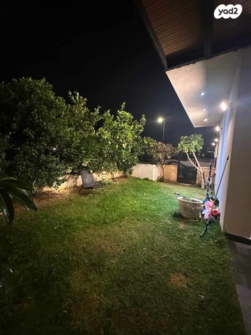 בית פרטי/ קוטג', השדות, עתלית