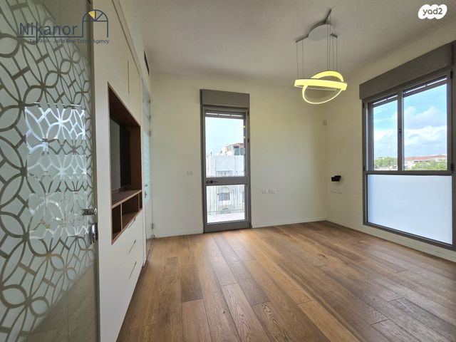 גג/ פנטהאוז, שם הגדולים, עג'מי, גבעת העליה, תל אביב יפו