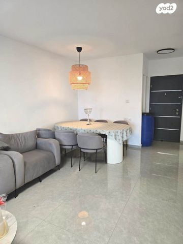 דירה, העצמאות, רמב"ם, ראש העין