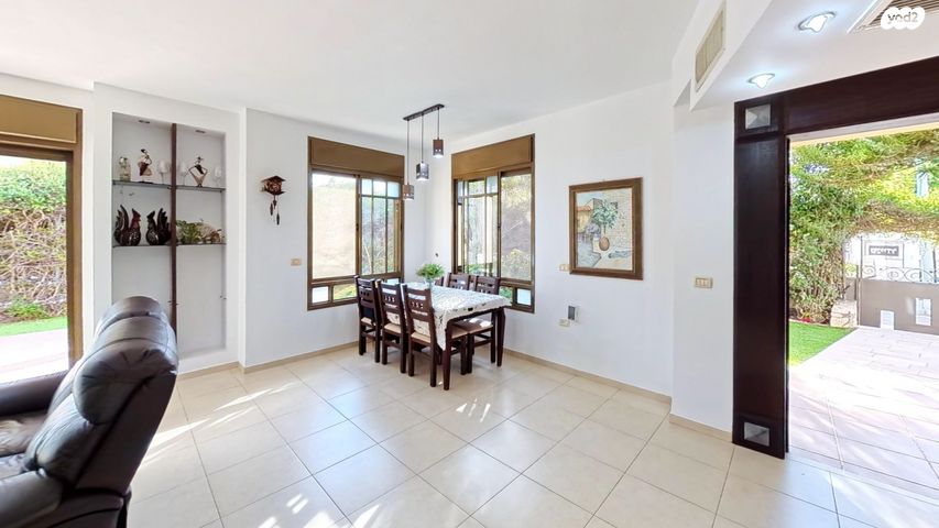 דו משפחתי, זכרון יעקב