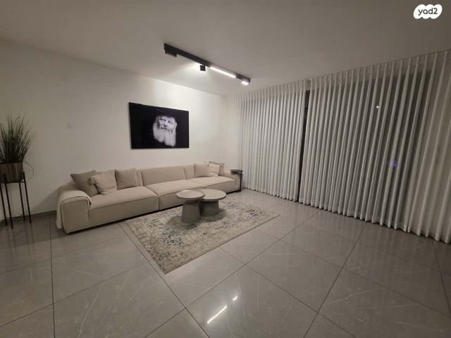 גג/ פנטהאוז, שקמים ואגמים, אשקלון