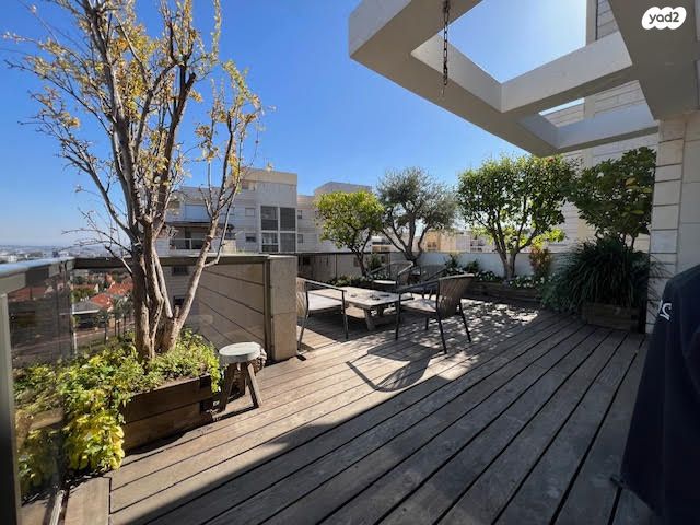 גג/ פנטהאוז, דרך משה דיין, קרית הסביונים, יהוד מונוסון