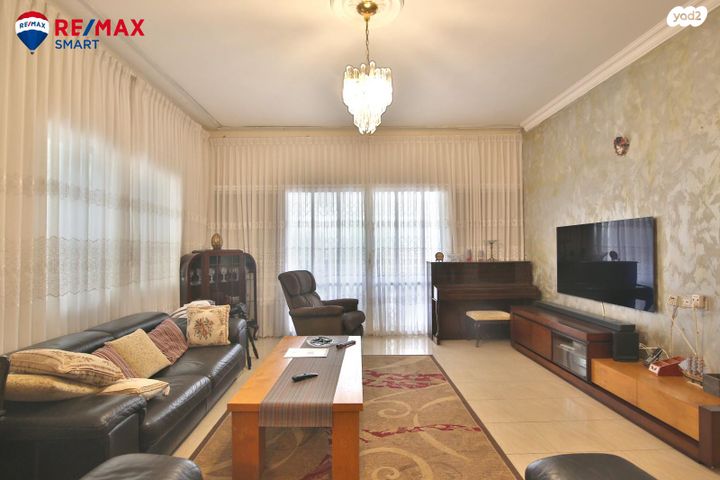 דירת גן, אברמסקי, קרית אתא